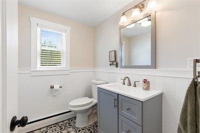 Welcome to this beautifully maintained 4-bedroom, 1.5-bath home - photo 23
