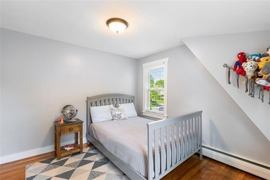 Welcome to this beautifully maintained 4-bedroom, 1.5-bath home - photo 30