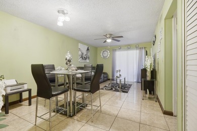 Charming 2-bed, 1-bath first-floor condo with a peaceful garden - photo 7