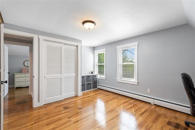 Welcome to this beautifully maintained 4-bedroom, 1.5-bath home - photo 37