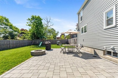 Welcome to this beautifully maintained 4-bedroom, 1.5-bath home - photo 43