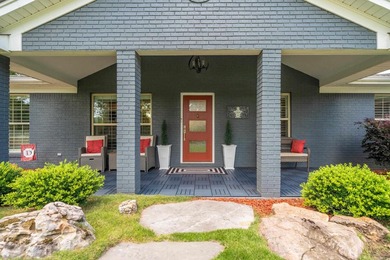 Enjoy lake living at its finest in this beautifully remodeled - photo 4