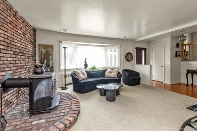 Welcome to this Beautifully Maintained Split-level Home in - photo 3