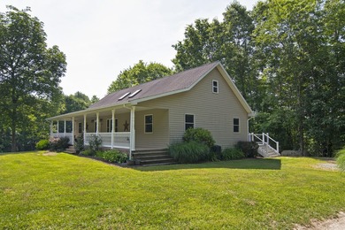 Discover serene living in this spacious four-bedroom - photo 5