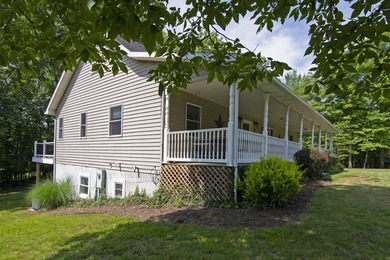 Discover serene living in this spacious four-bedroom - photo 9