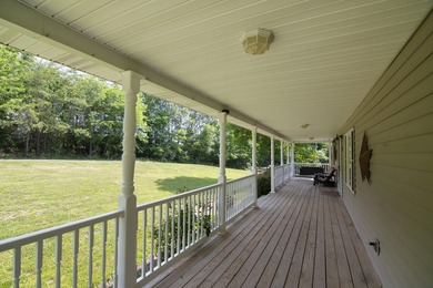 Discover serene living in this spacious four-bedroom - photo 10