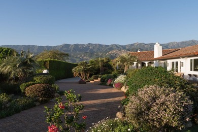 Set along a quiet lane in the foothills of Carpinteria, Casa de - photo 2