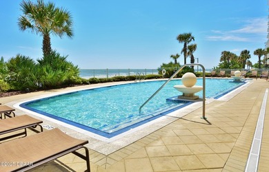 EXCEPTIONAL OCEAN VISTAS RESIDENCE WITH LUXURY LIVING + WEEKLY - photo 4