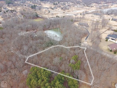 Discover a rare opportunity to own an expansive 3.39 +/-acre - photo 3