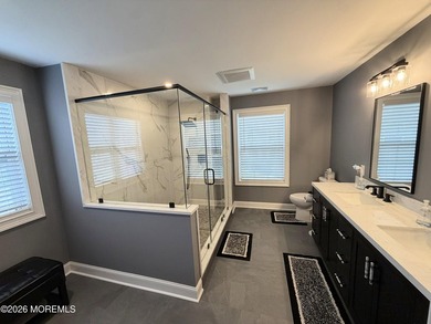 BACK ON THE MARKET- This 4-bedroom, 2.5 bath Center hall - photo 21