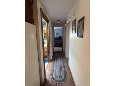 Welcome to 324 Hanson Road located just on the border of - photo 21