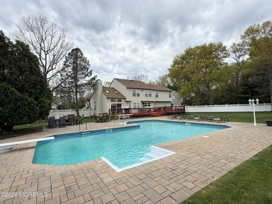 BACK ON THE MARKET- This 4-bedroom, 2.5 bath Center hall - photo 24