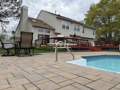 BACK ON THE MARKET- This 4-bedroom, 2.5 bath Center hall - photo 26