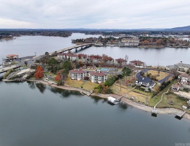 Nightly rentals allowed with covered boat slip and lift - photo 1