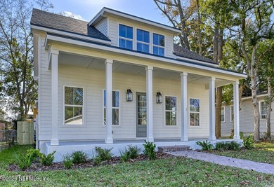 Modern Comfort in a Historic Setting Located in one of the - photo 3