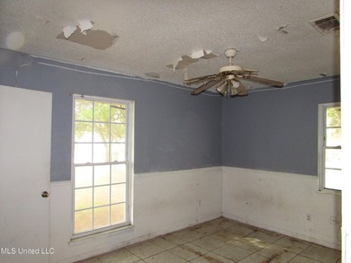 Great location for this 4/2 brick home. Has a newer roof but the - photo 9