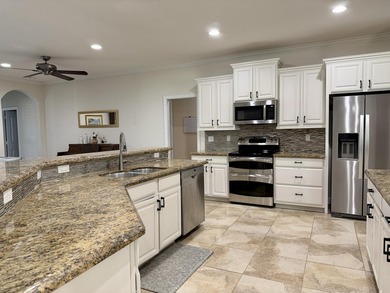 Welcome to this beautifully maintained 4-bedroom, 3-bath, 3-car - photo 9