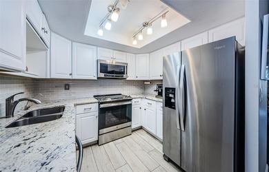 Price reduced!  Live the Florida Lifestyle in this Beautiful - photo 12