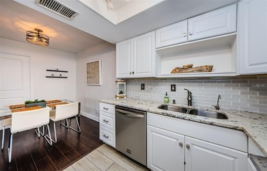 Price reduced!  Live the Florida Lifestyle in this Beautiful - photo 14