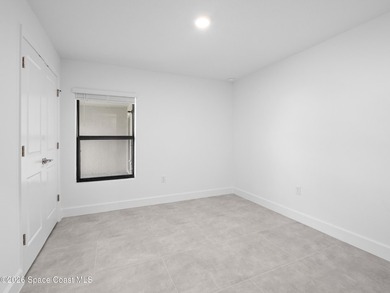 Brand-new contemporary duplex with no HOA, offering the perfect - photo 21