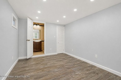 Welcome to 74 Targee Street! This fully renovated 2-family home - photo 30