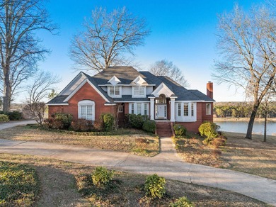 Pickwick Lake Home For Sale in Sheffield Alabama