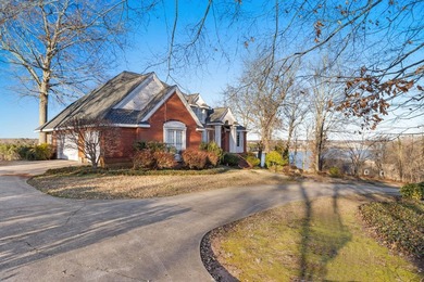 This brick home overlooking Pickwick Lake with breathtaking - photo 3