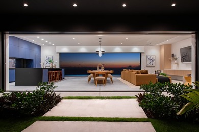 Ultra modern, newly constructed luxury home on an extremely - photo 4