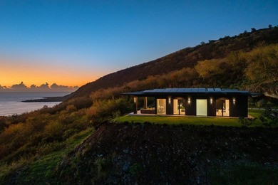 Ultra modern, newly constructed luxury home on an extremely - photo 6