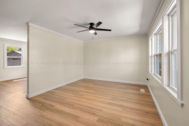 Enjoy the best of Smith Lake living without the waterfront price - photo 4