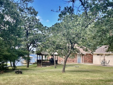 Lake Limestone Home For Sale in Thornton Texas