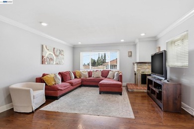 Beautifully updated home in the desirable Bay-O-Vista - photo 8