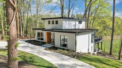 Don't miss this custom-designed, fully furnished residence - photo 2
