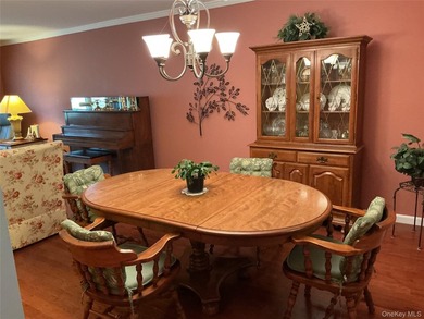 Welcome to this beautiful Winfield model, the second largest - photo 23