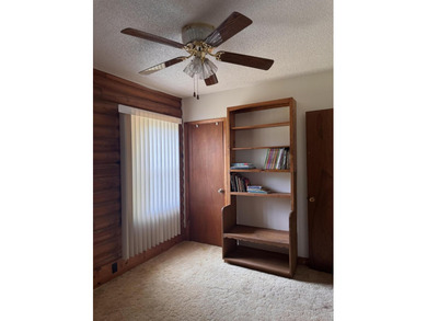 Discover tranquility & charm in this immaculate log cabin - photo 28