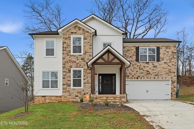 Melton Hill Lake Home For Sale in Knoxville Tennessee