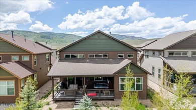 Welcome home to your fully furnished mountain escape located on - photo 1