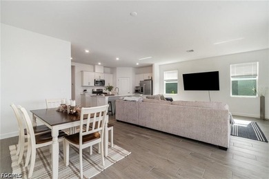 Discover Your Dream Oasis! Welcome to one of Tuckers Cove's most - photo 7