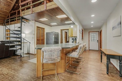 Discover the ultimate lakefront lifestyle on the Lake of Four - photo 12