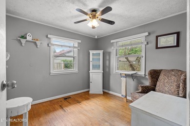 Check out this beautiful 2 bedroom, 1 bathroom home in - photo 14
