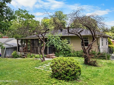 Check out this beautiful 2 bedroom, 1 bathroom home in - photo 19
