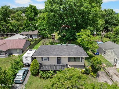 Check out this beautiful 2 bedroom, 1 bathroom home in - photo 21