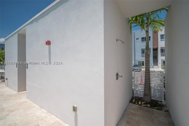 Price reduced!!!! DON'T MISS !!! FIRST FLOOR UNIT. NO STAIRS !! - photo 22