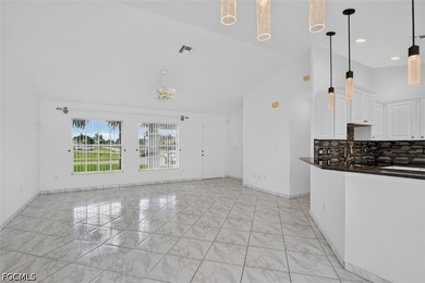 This beautifully maintained 3 bedroom, 2 bathroom home blends - photo 4