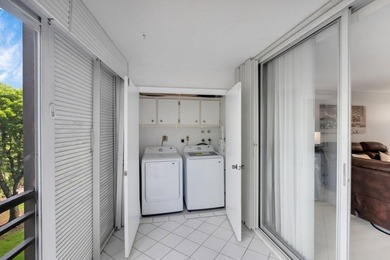 Beautifully renovated 2BR/2BA condo in Boca Raton's 55+ Barwood - photo 29