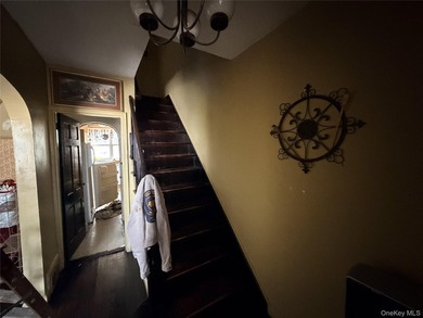 Attention renovators, investors, and end users with vision - photo 10