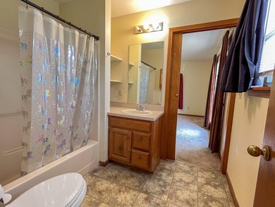 3000+ square foot home less than 2 miles outside West Plains - photo 10