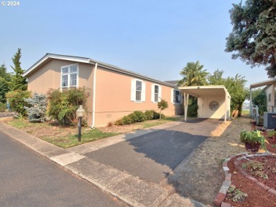 Lake Home For Sale in Portland, Oregon