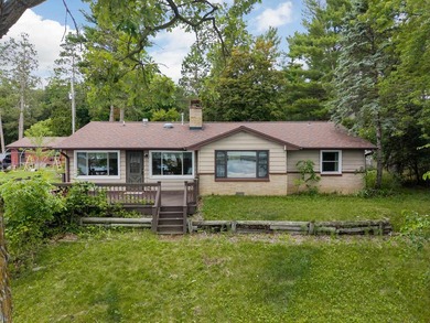 Beautifully updated, move-in ready 2BR, 1.5BA accessible ranch - photo 2