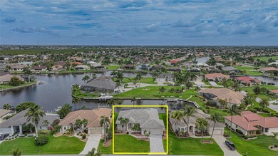 Beautifully designed waterfront home in the highly desirable - photo 4